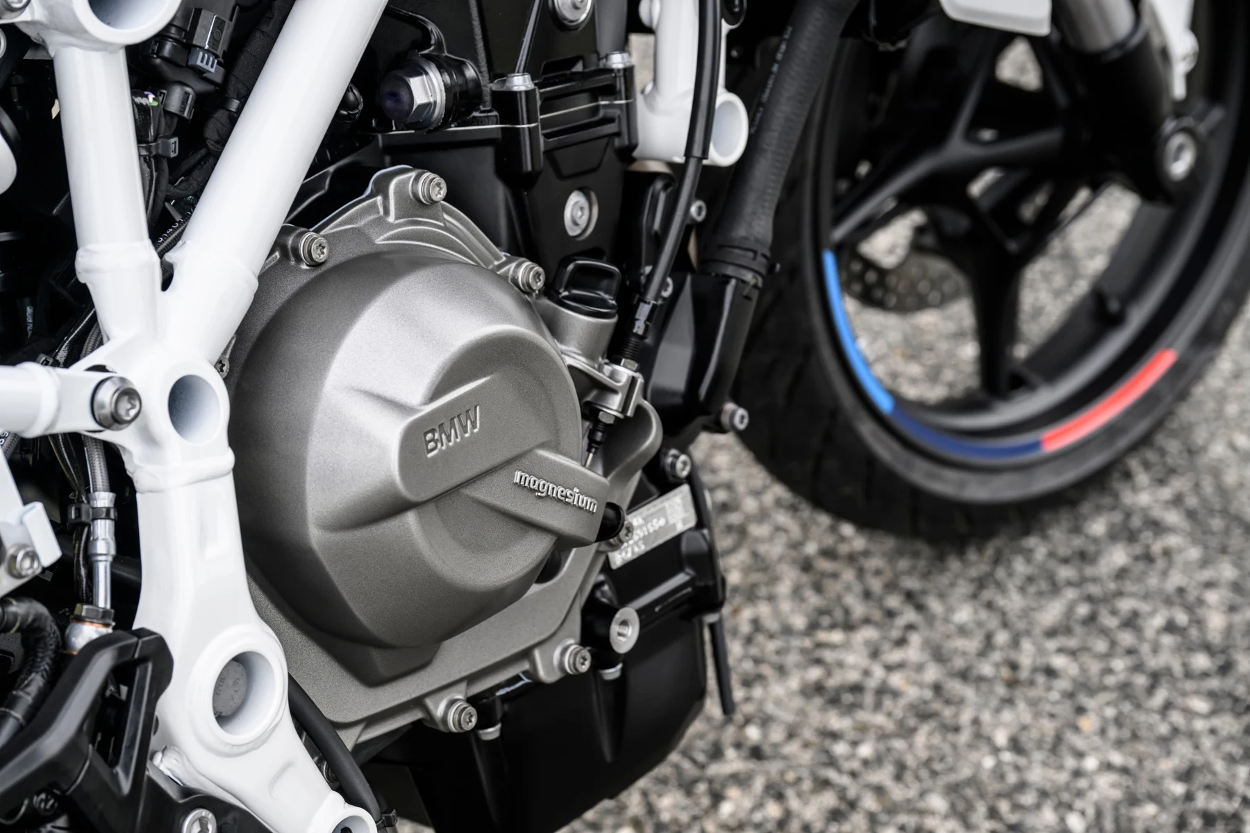 F 450 R:n kaksisylinterisen moottorin yksityiskohta. Kuva: BMW Motorrad.