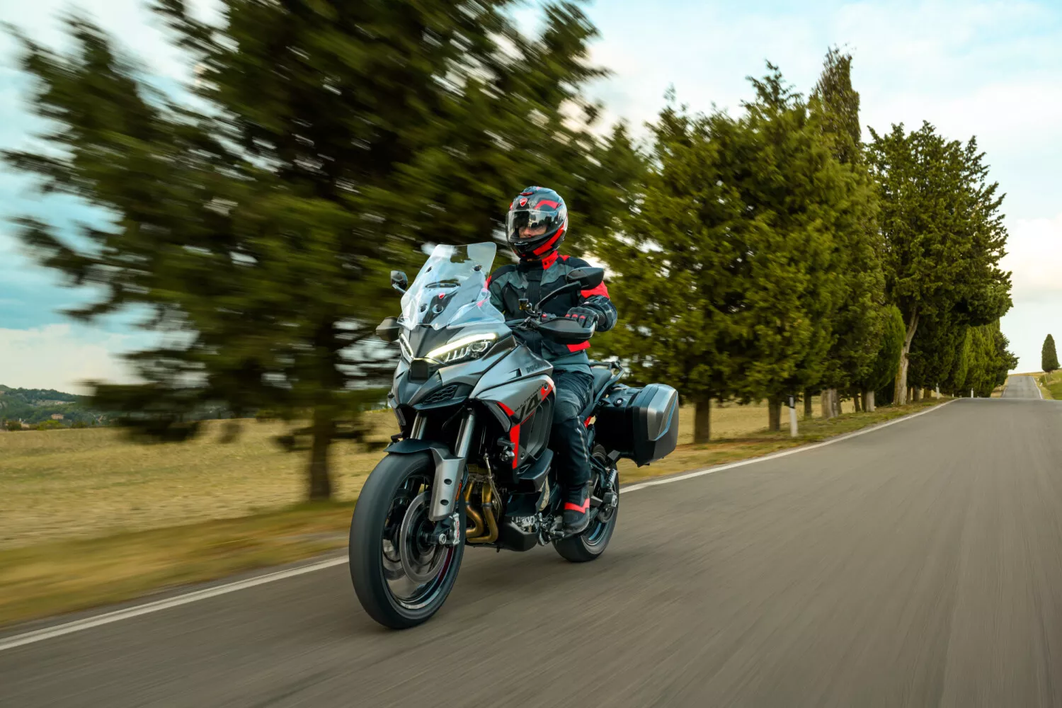 Ducati Multistrada V4 S Grand Tour. Kuva: Ducati.
