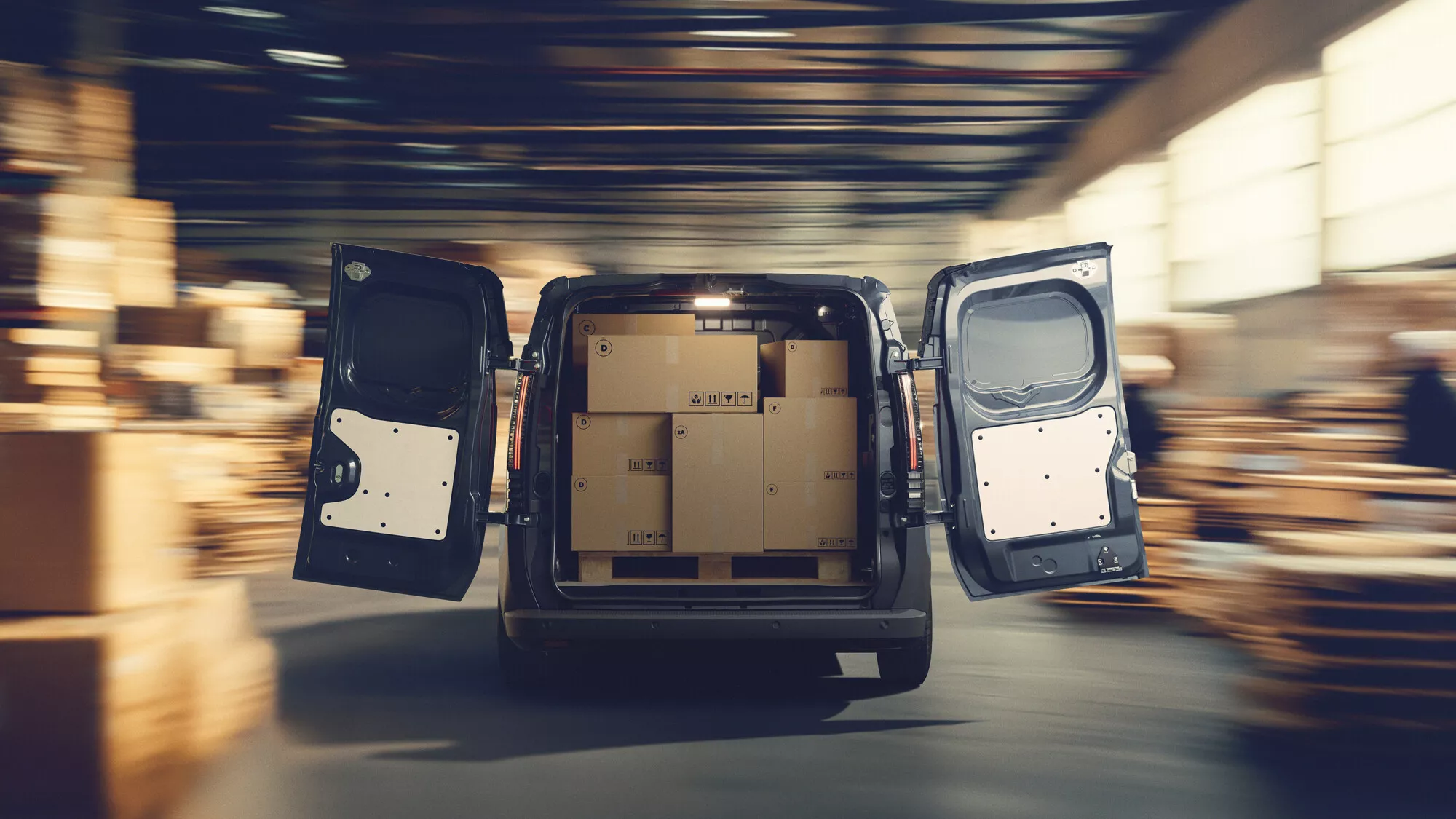 Renault Trafic Van E-Tech Electricin tavaratila