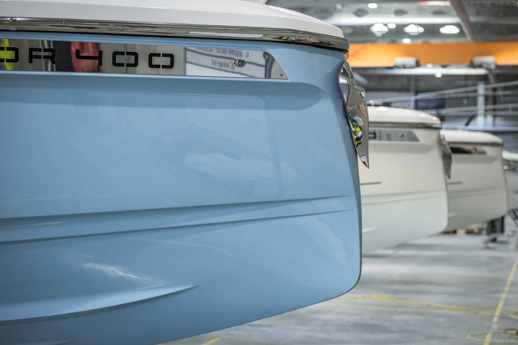 Saxdor rakentaa veneitä sekä Puolan Ełkissä ja Oleckossa että Suomen Larsmossa. Larsmon tuotanto keskittyy 40-jalkaisiin ja sitä suurempiin malleihin. Kuva: Saxdor Yachts.